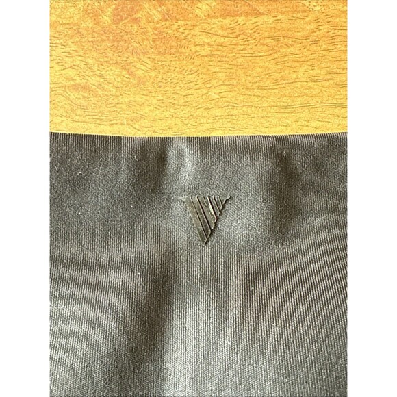 Victoria's Secret On Point High Rise Cloud Legging SZ Medium Black NWT Soft Feel - Picture 4 of 8